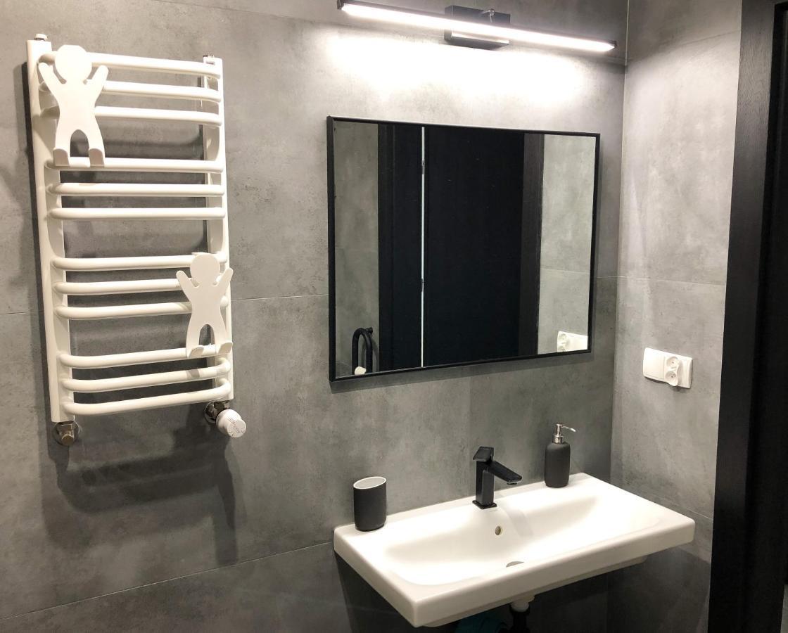 Bieszczadzkie Utulenie Appartement Ustrzyki Dolne Buitenkant foto