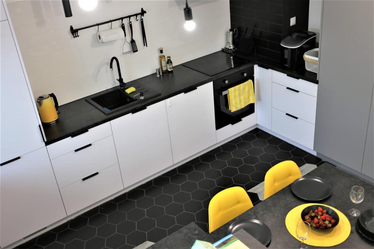 Bieszczadzkie Utulenie Appartement Ustrzyki Dolne Buitenkant foto